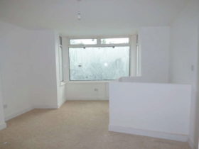 1 bedroom Flat to re...